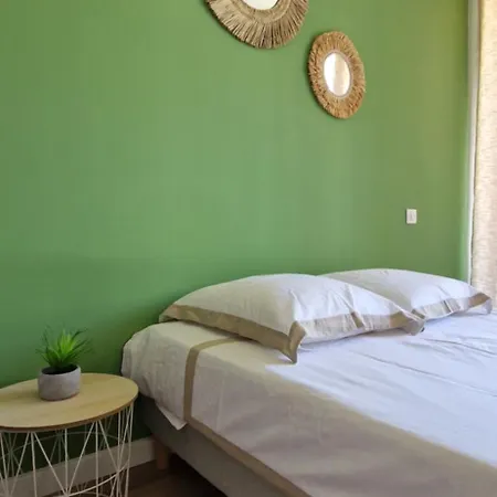 T2 Vue - Entre Aeroport Et Centre-ville *