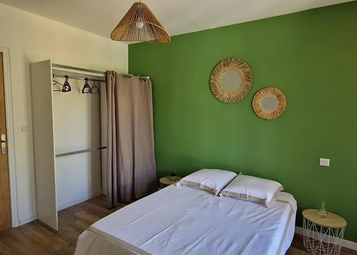Apartment T2 Vue - Entre Aeroport Et Centre-ville Ajaccio (Corsica)