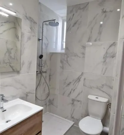 T2 Vue - Entre Aeroport Et Centre-ville Apartament