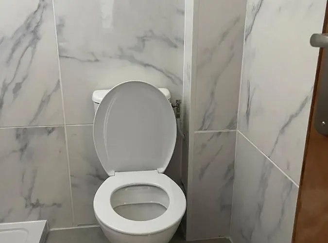 T2 Vue - Entre Aeroport Et Centre-ville Apartman